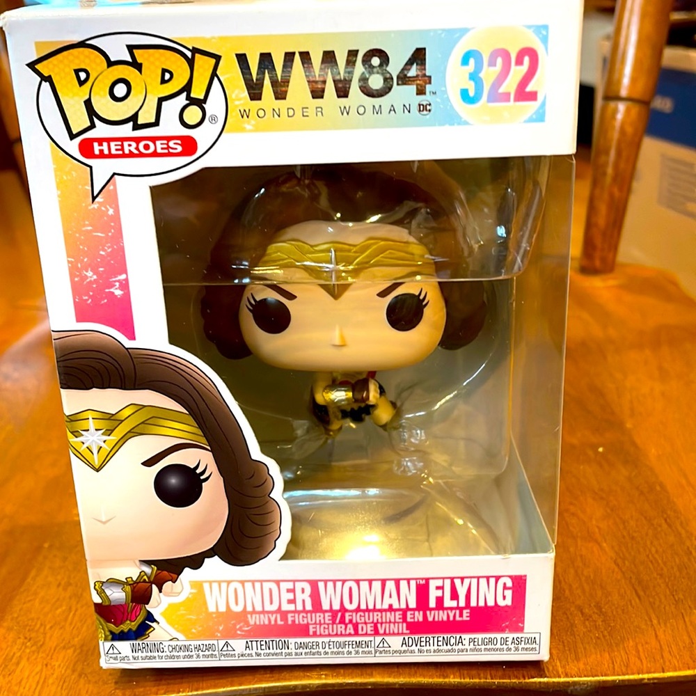 Funko pop Wonder Woman Flying